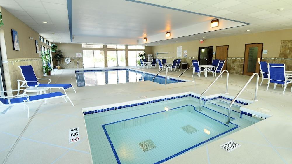 Holiday Inn Express - Delafield By Ihg Kültér fotó