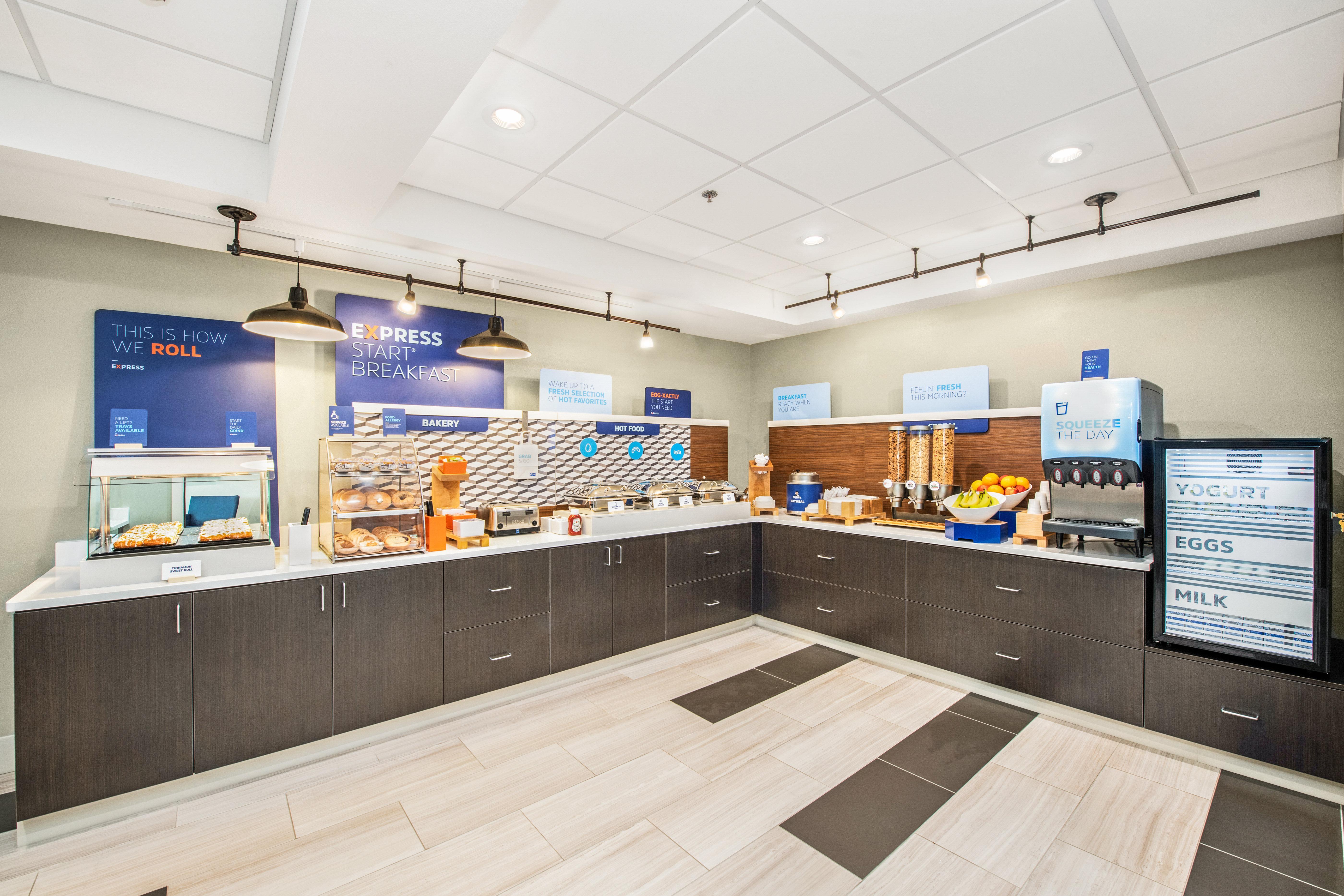 Holiday Inn Express - Delafield By Ihg Kültér fotó